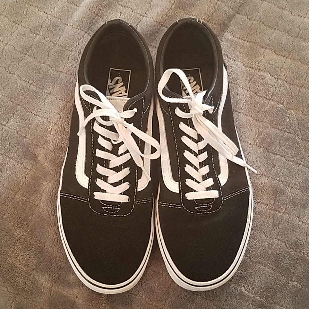 Brand new Vans men's size 10